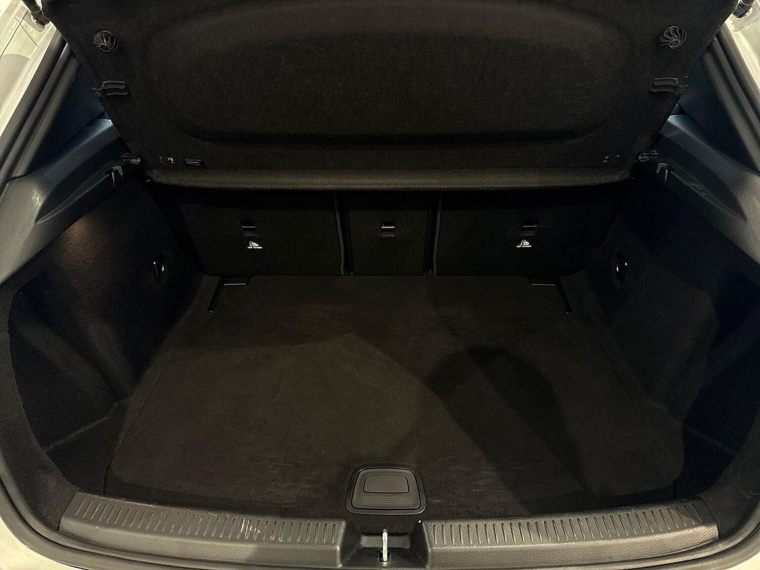 Used Mercedes-Benz A-Class 2018 for sale - 76402443: Photo 17