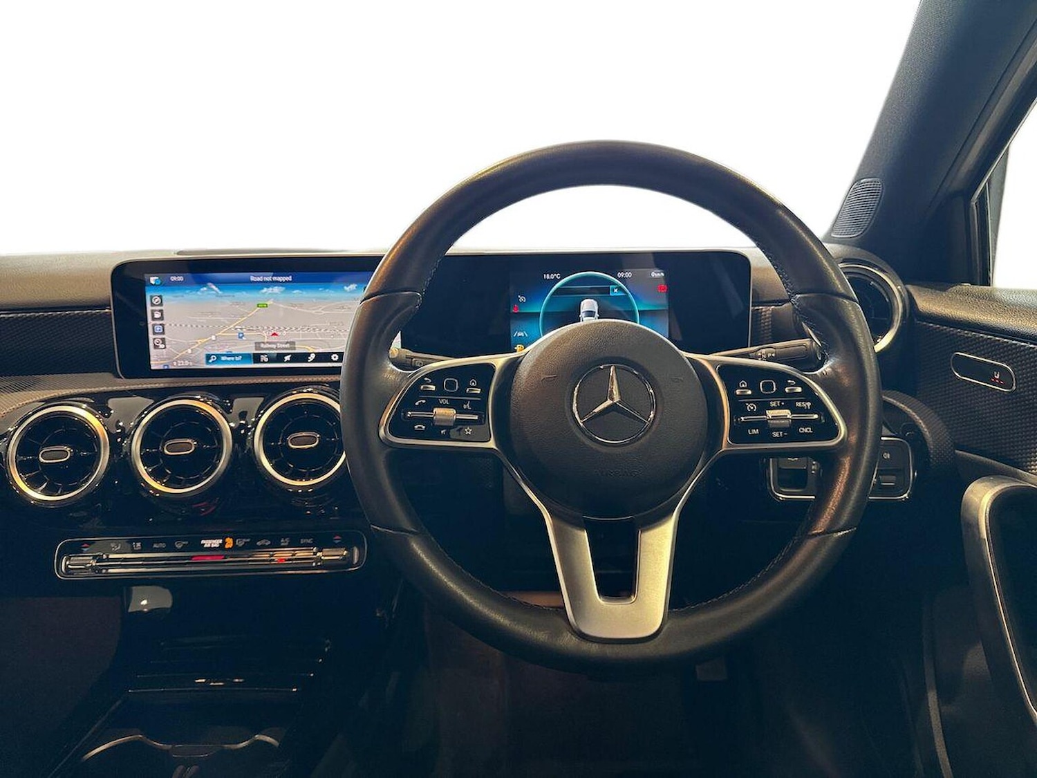 Used Mercedes-Benz A-Class 2018 for sale - 76402443: Photo 9