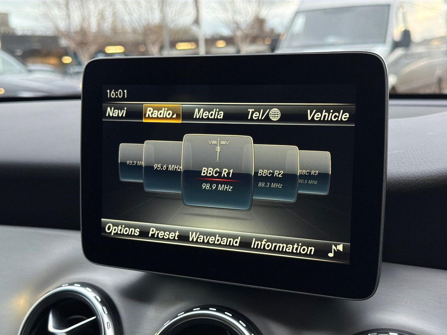 Used Mercedes-Benz GLA 2017 for sale - 76719298: Photo 11