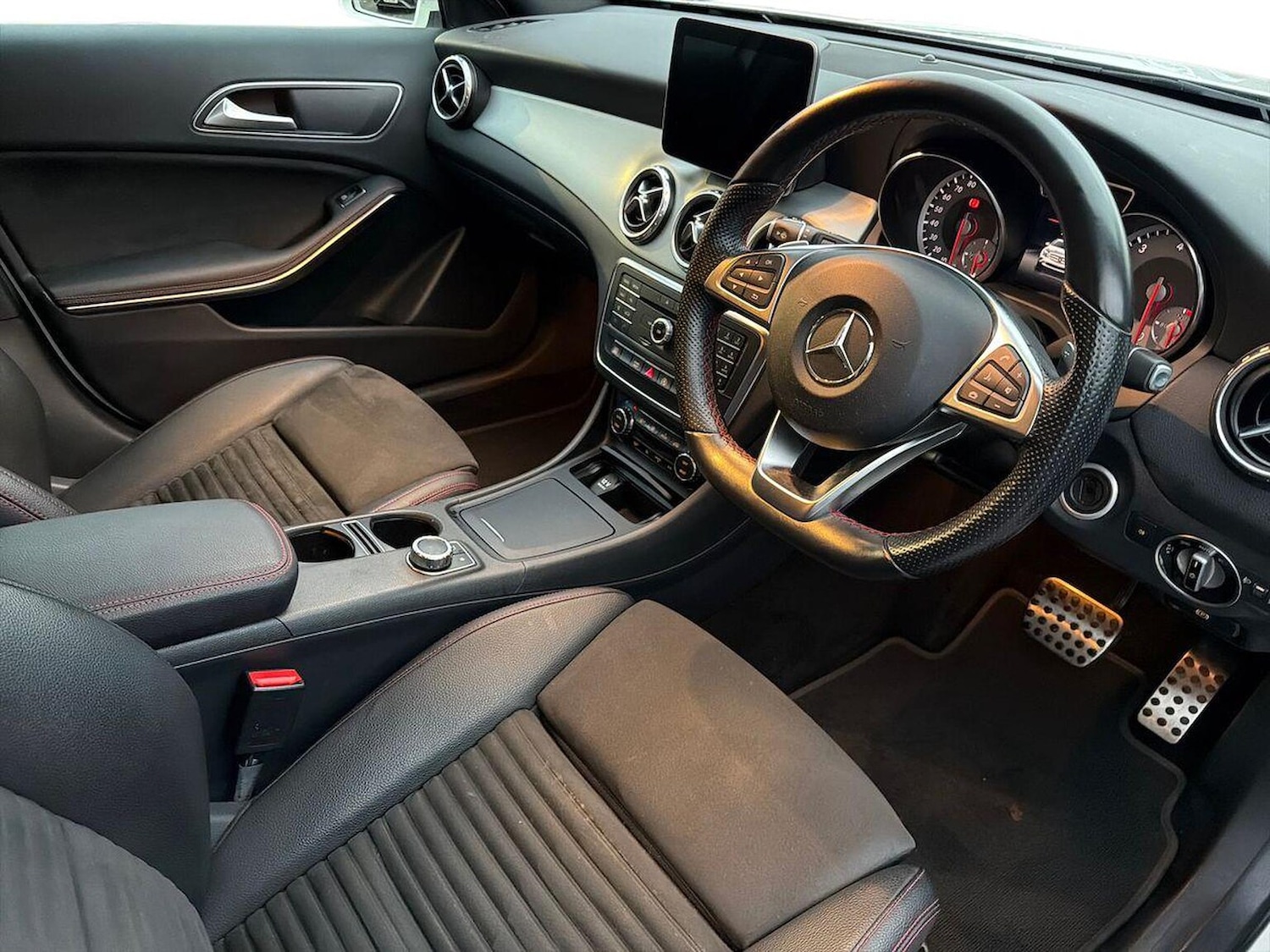 Used Mercedes-Benz GLA 2017 for sale - 76719298: Photo 15