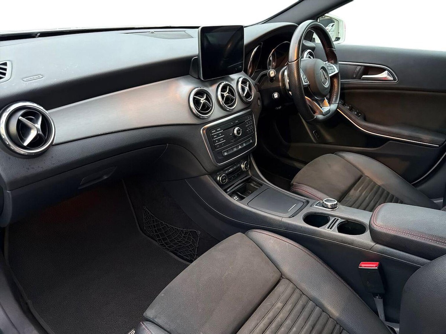 Used Mercedes-Benz GLA 2017 for sale - 76719298: Photo 7