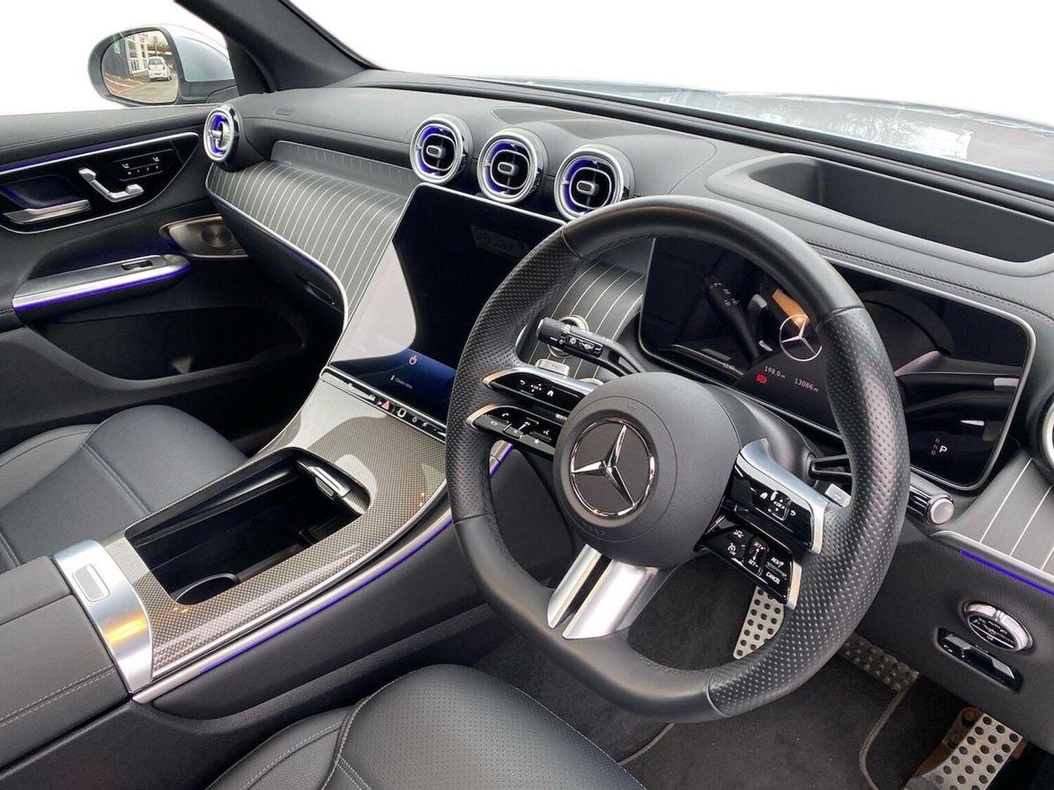 Used Mercedes-Benz GLC 2024 for sale - 76583210: Photo 15