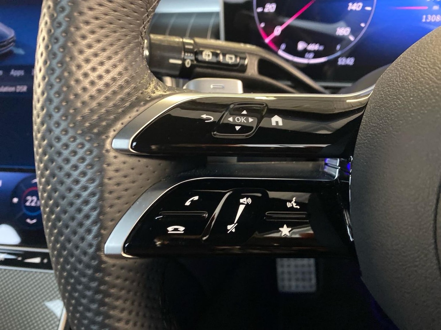 Used Mercedes-Benz GLC 2024 for sale - 76583210: Photo 27