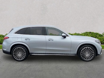 Used Mercedes-Benz GLC 2024 for sale - 76583210: Photo