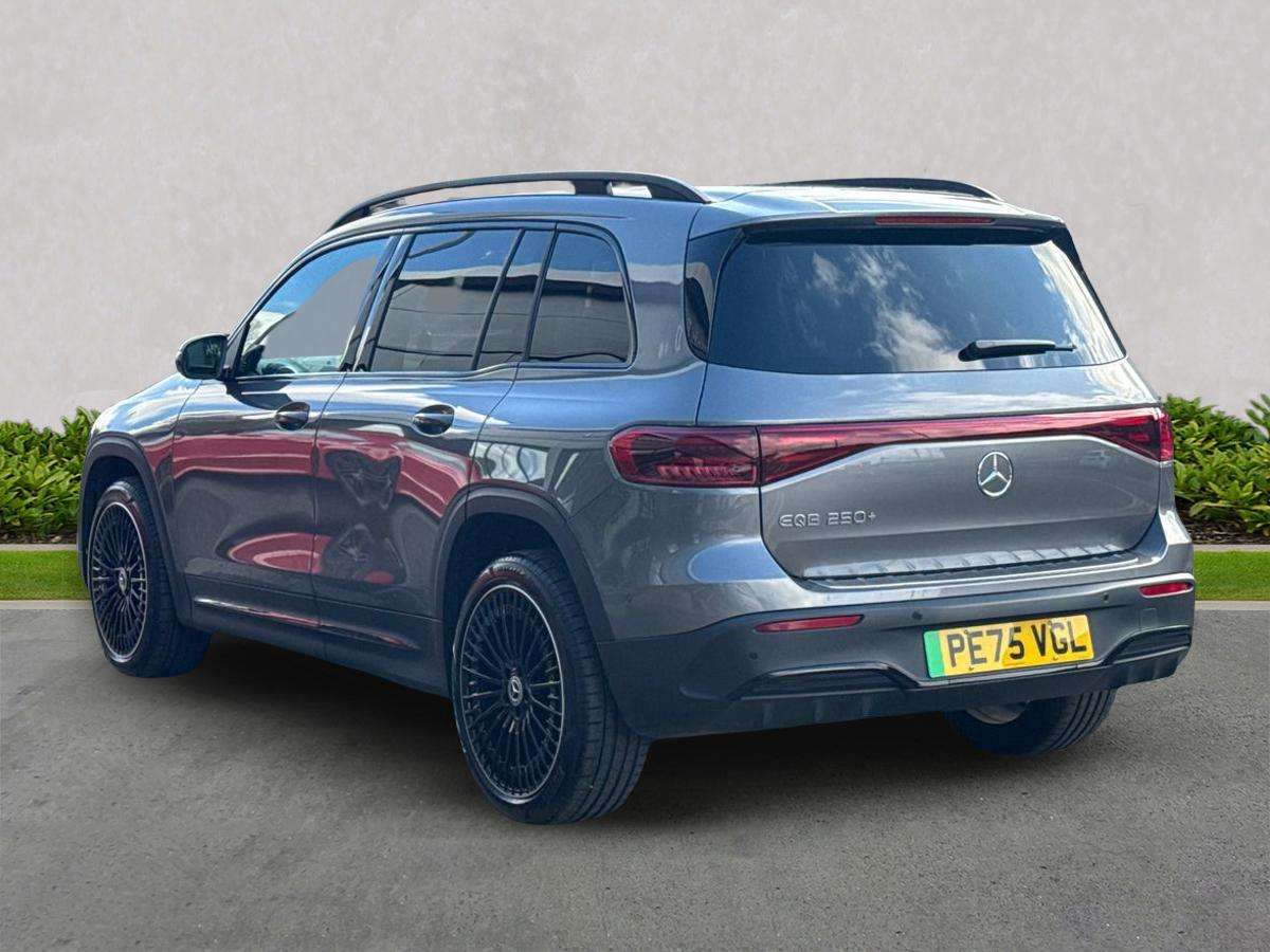 Used Mercedes-Benz EQB 2025 for sale - 78196043: Photo 2