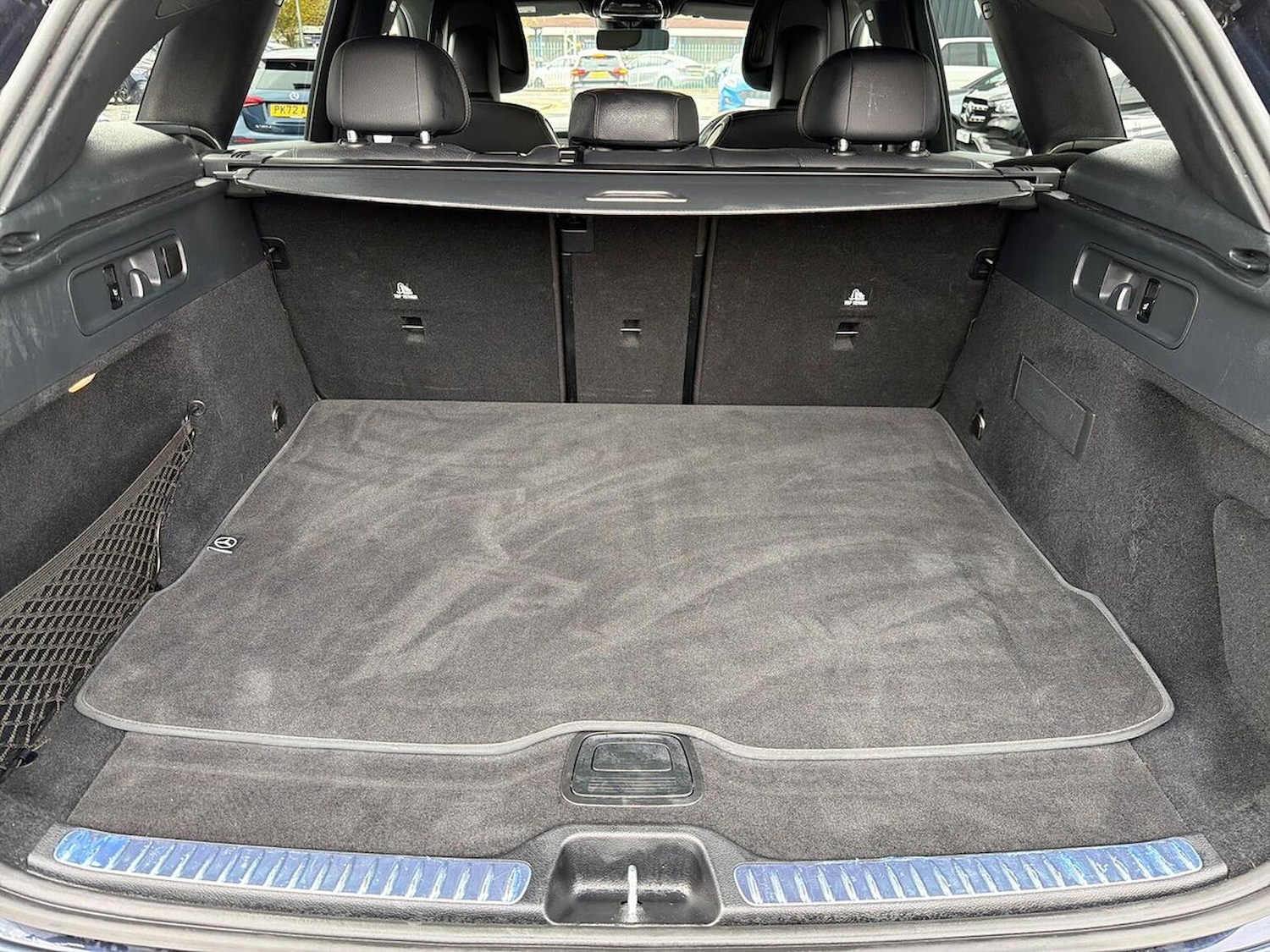 Used Mercedes-Benz GLC 2024 for sale - 76422337: Photo 17