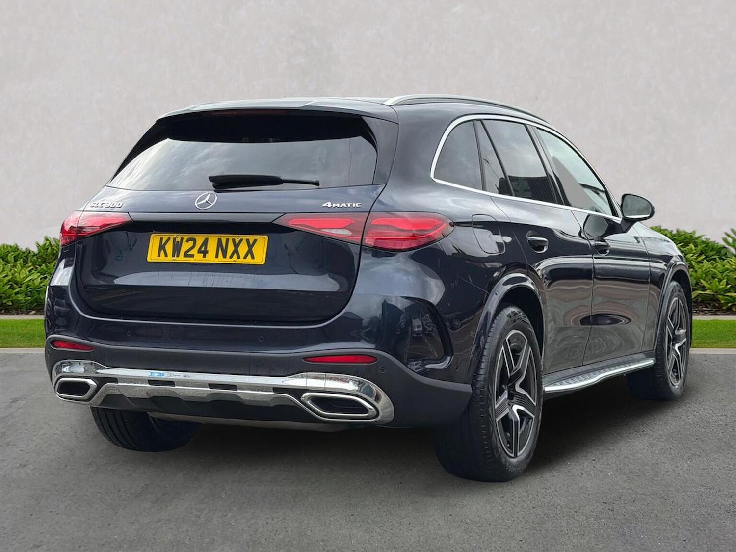 Used Mercedes-Benz GLC 2024 for sale - 76422337: Photo 18