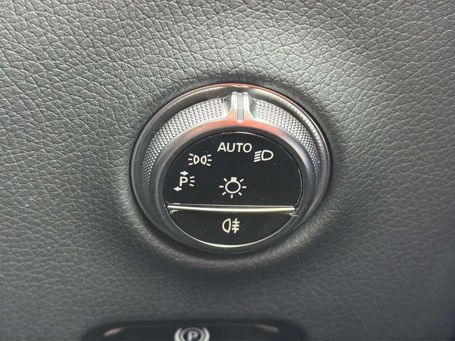 Used Mercedes-Benz GLC 2024 for sale - 76422337: Photo 22