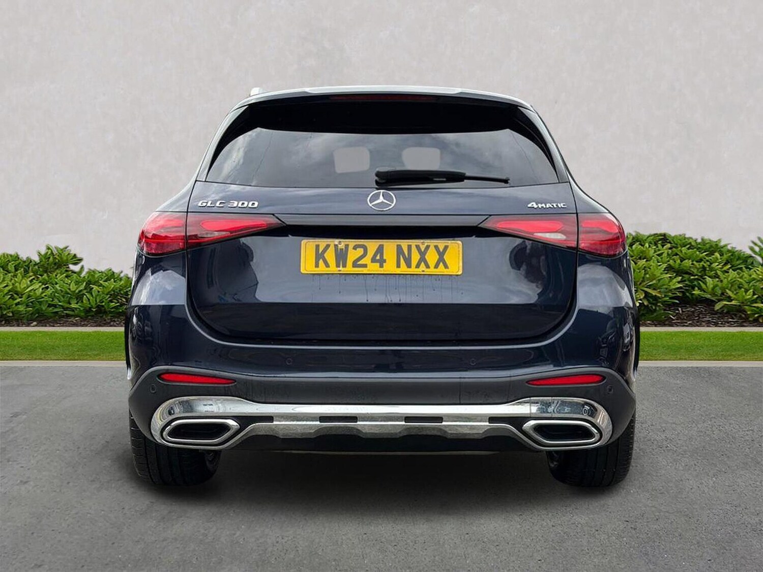 Used Mercedes-Benz GLC 2024 for sale - 76422337: Photo 4