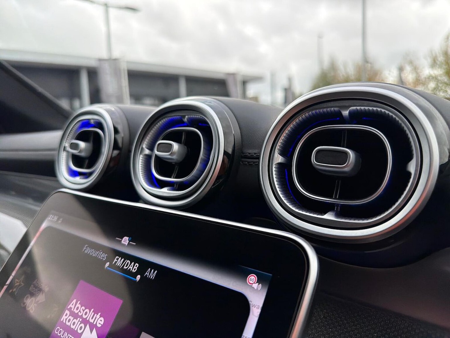 Used Mercedes-Benz GLC 2024 for sale - 76422337: Photo 40