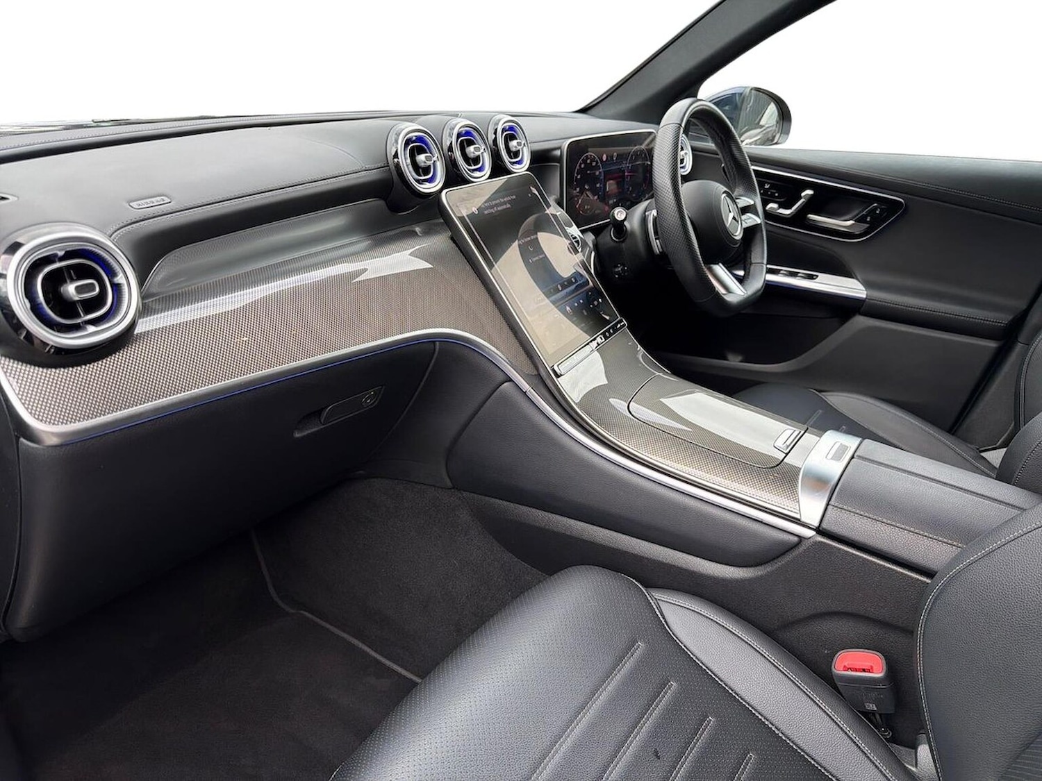 Used Mercedes-Benz GLC 2024 for sale - 76422337: Photo 7