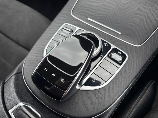 Used Mercedes-Benz E-Class 2020 for sale - 76144239: Photo 32