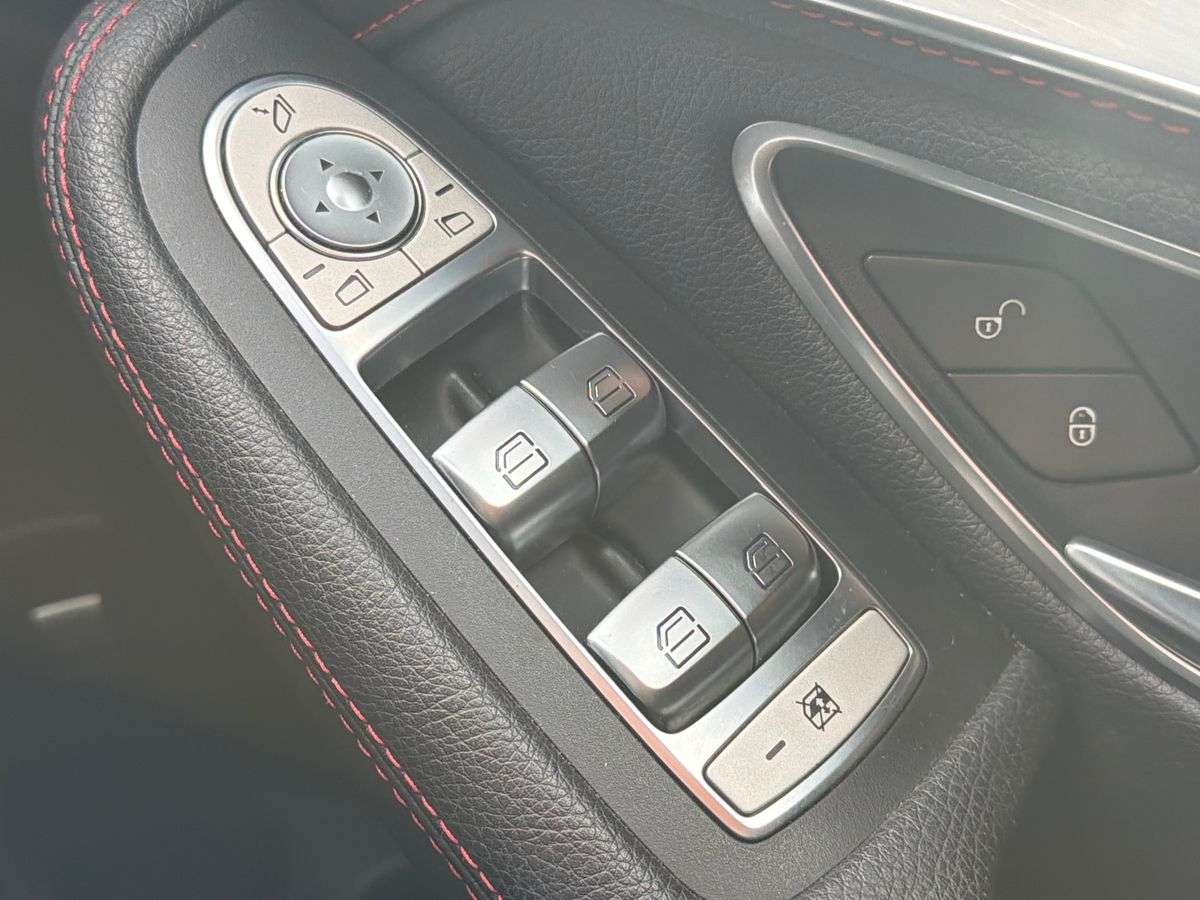 Used Mercedes-Benz GLC 2018 for sale - 78039367: Photo 21