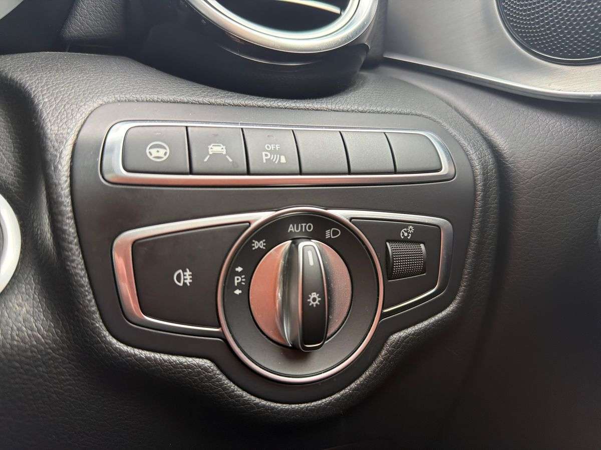 Used Mercedes-Benz GLC 2018 for sale - 78039367: Photo 22