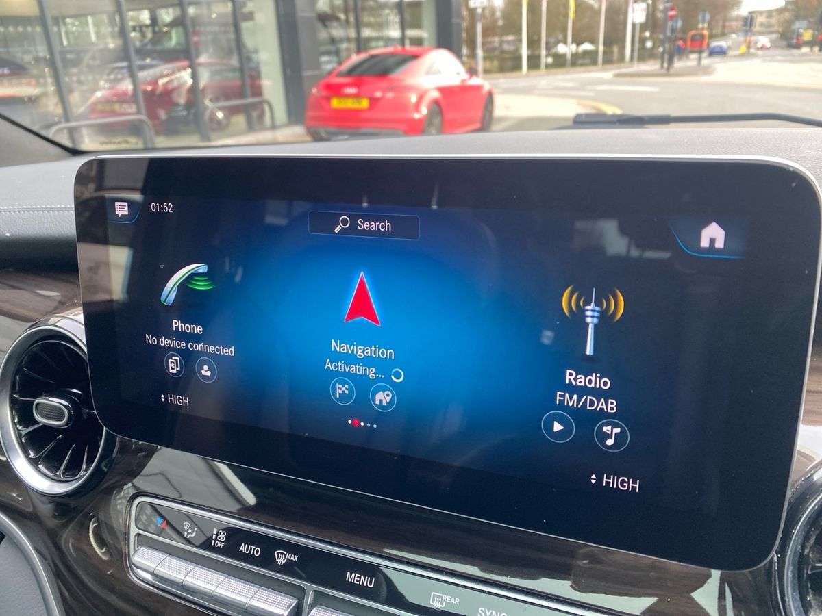 Used Mercedes-Benz V-Class 2021 for sale - 78039336: Photo 11