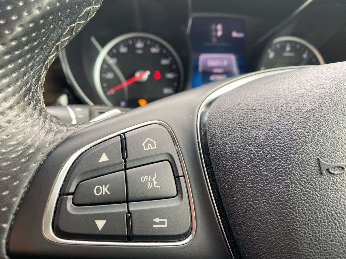 Used Mercedes-Benz V-Class 2021 for sale - 78039336: Photo 26