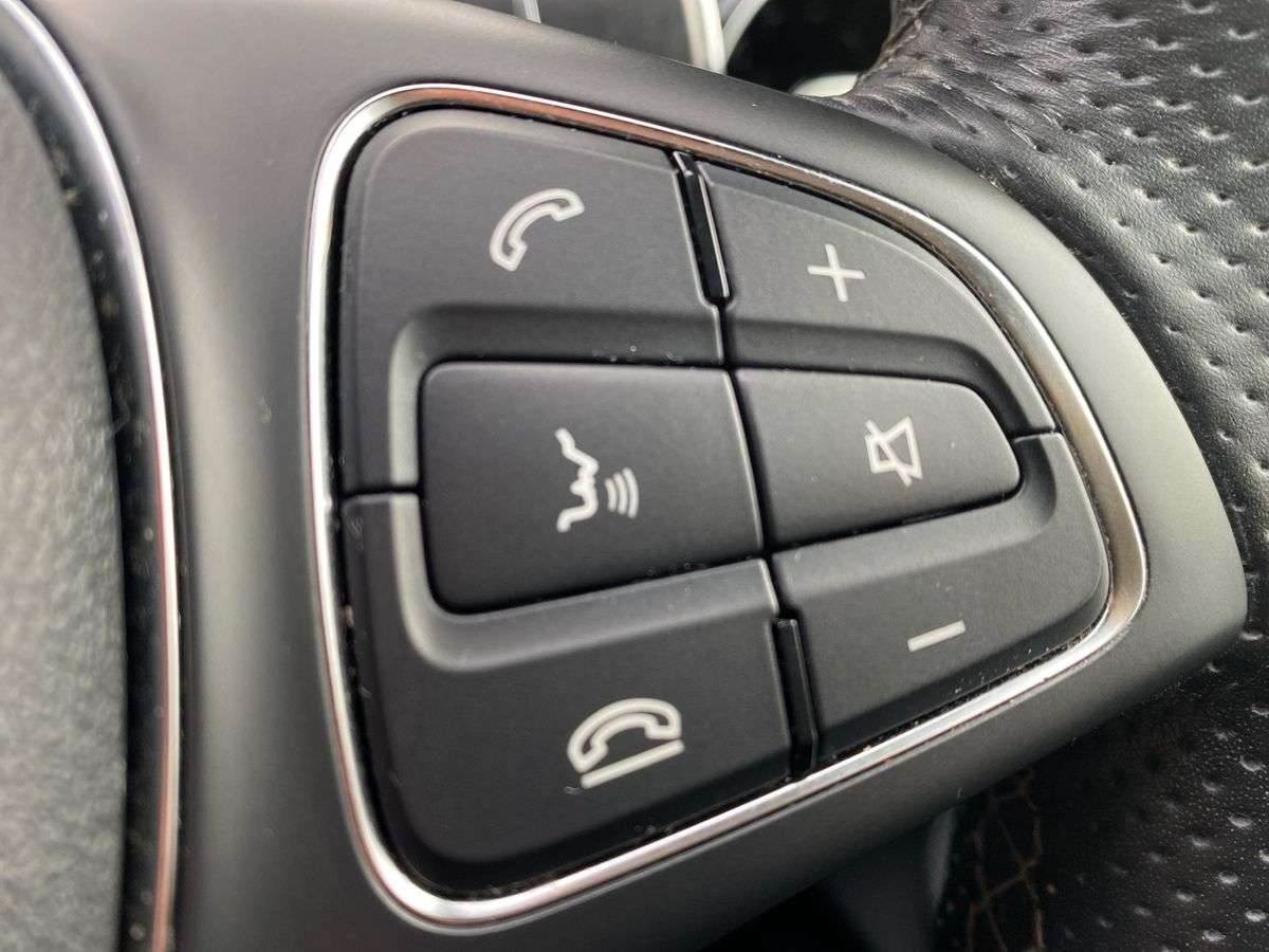 Used Mercedes-Benz V-Class 2021 for sale - 78039336: Photo 27