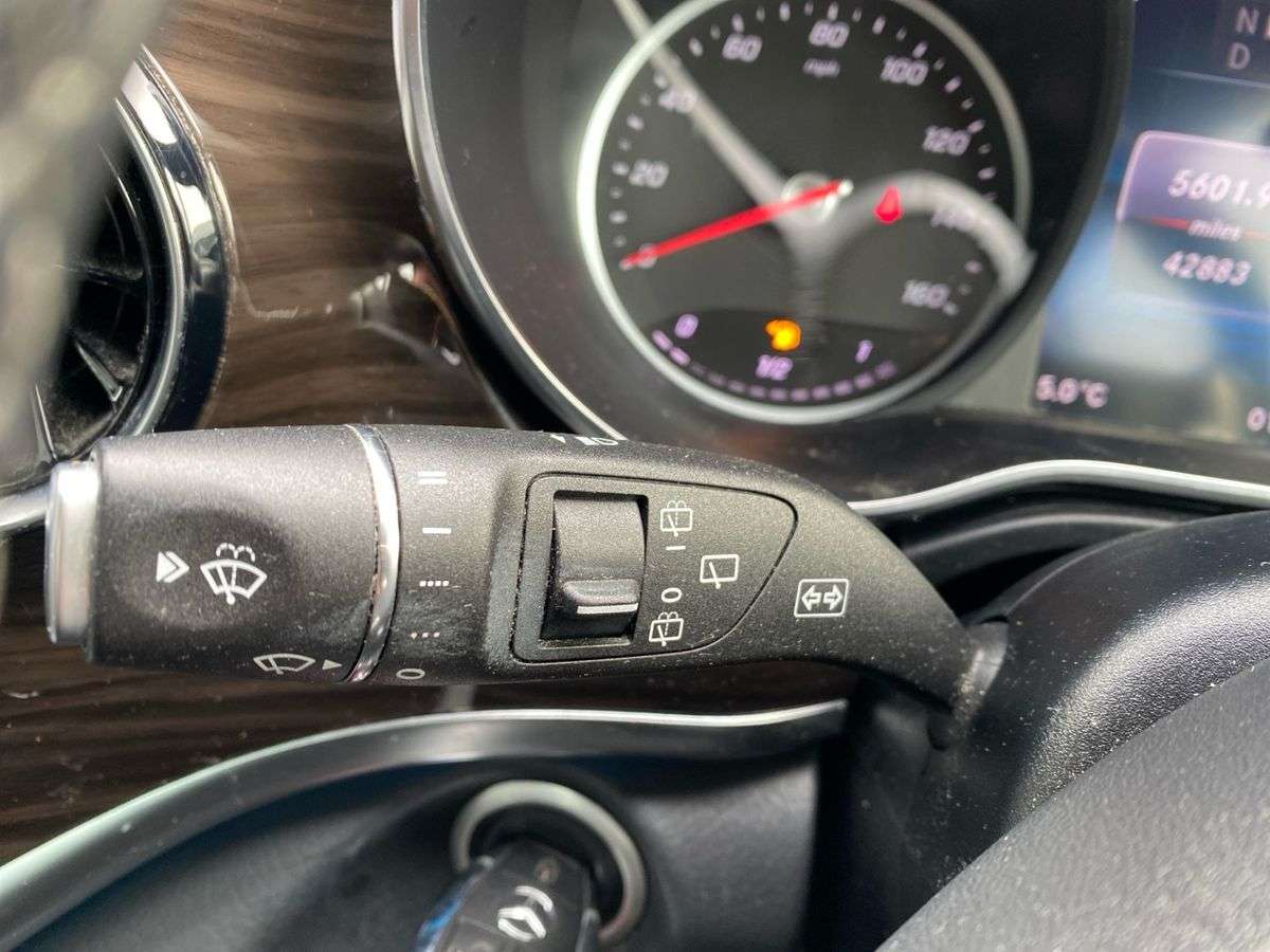 Used Mercedes-Benz V-Class 2021 for sale - 78039336: Photo 28