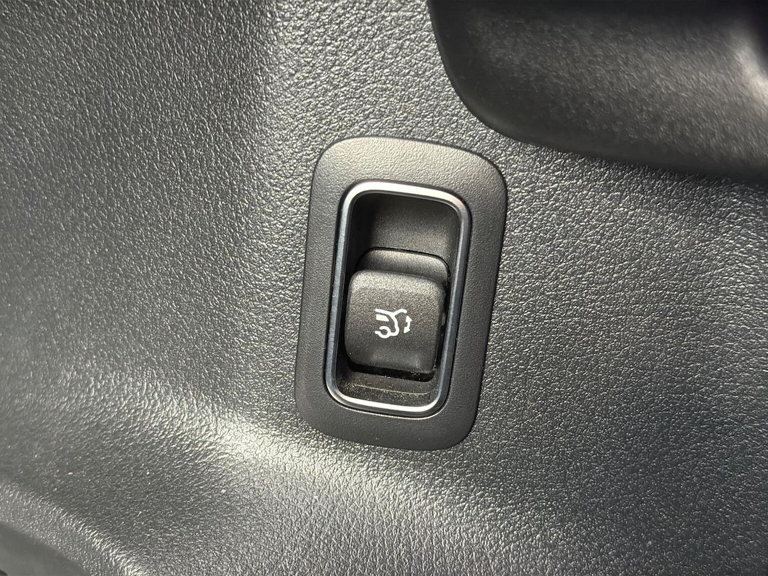 Used Mercedes-Benz GLB 2024 for sale - 76490521: Photo 31