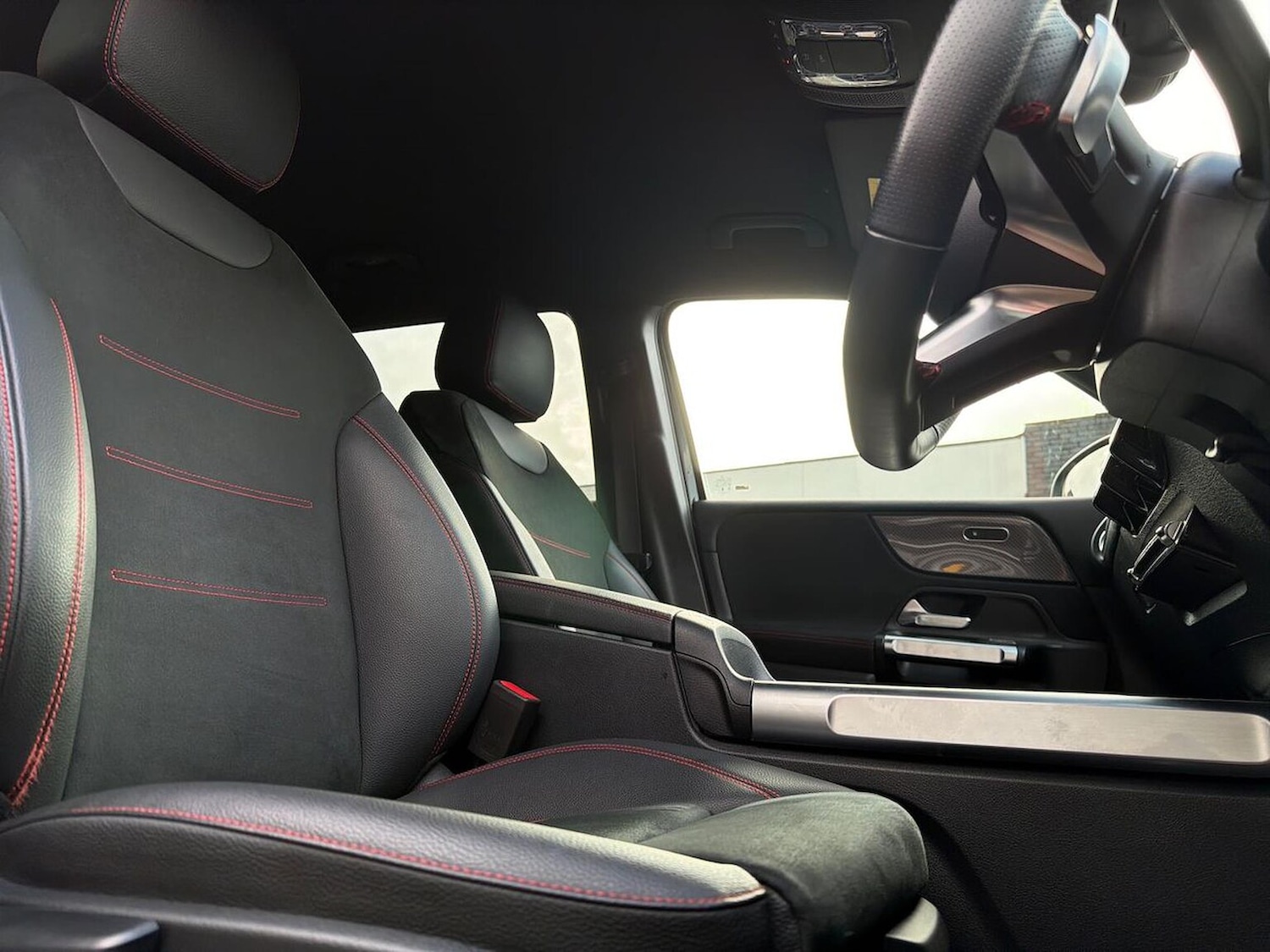 Used Mercedes-Benz GLB 2024 for sale - 76490521: Photo 39