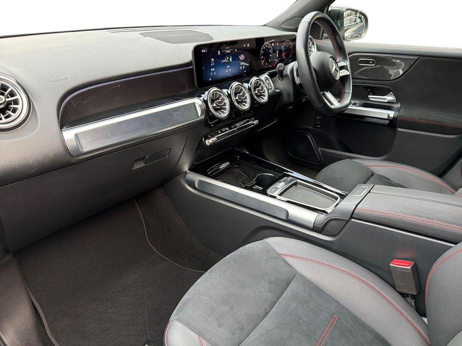 Used Mercedes-Benz GLB 2024 for sale - 76490521: Photo 7