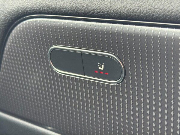 Used Mercedes-Benz GLA 2021 for sale - 76281255: Photo 30