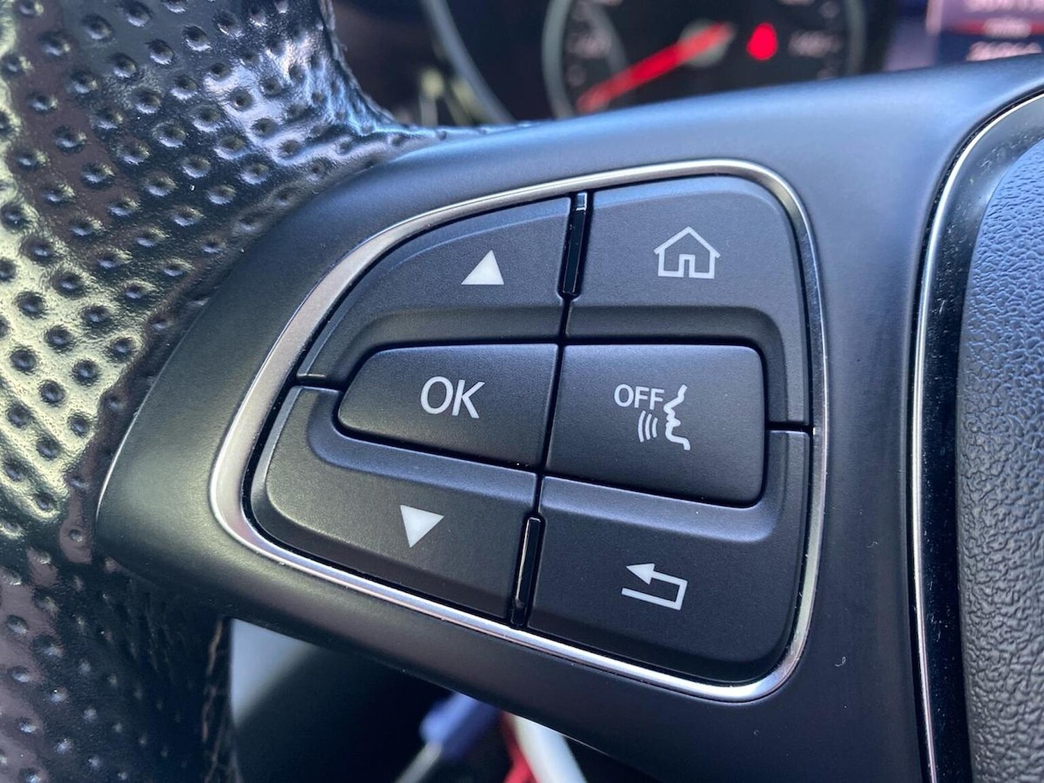 Used Mercedes-Benz V-Class 2021 for sale - 77488406: Photo 26