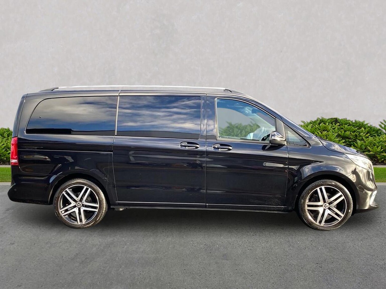 Used Mercedes-Benz V-Class 2021 for sale - 77488406: Photo 3