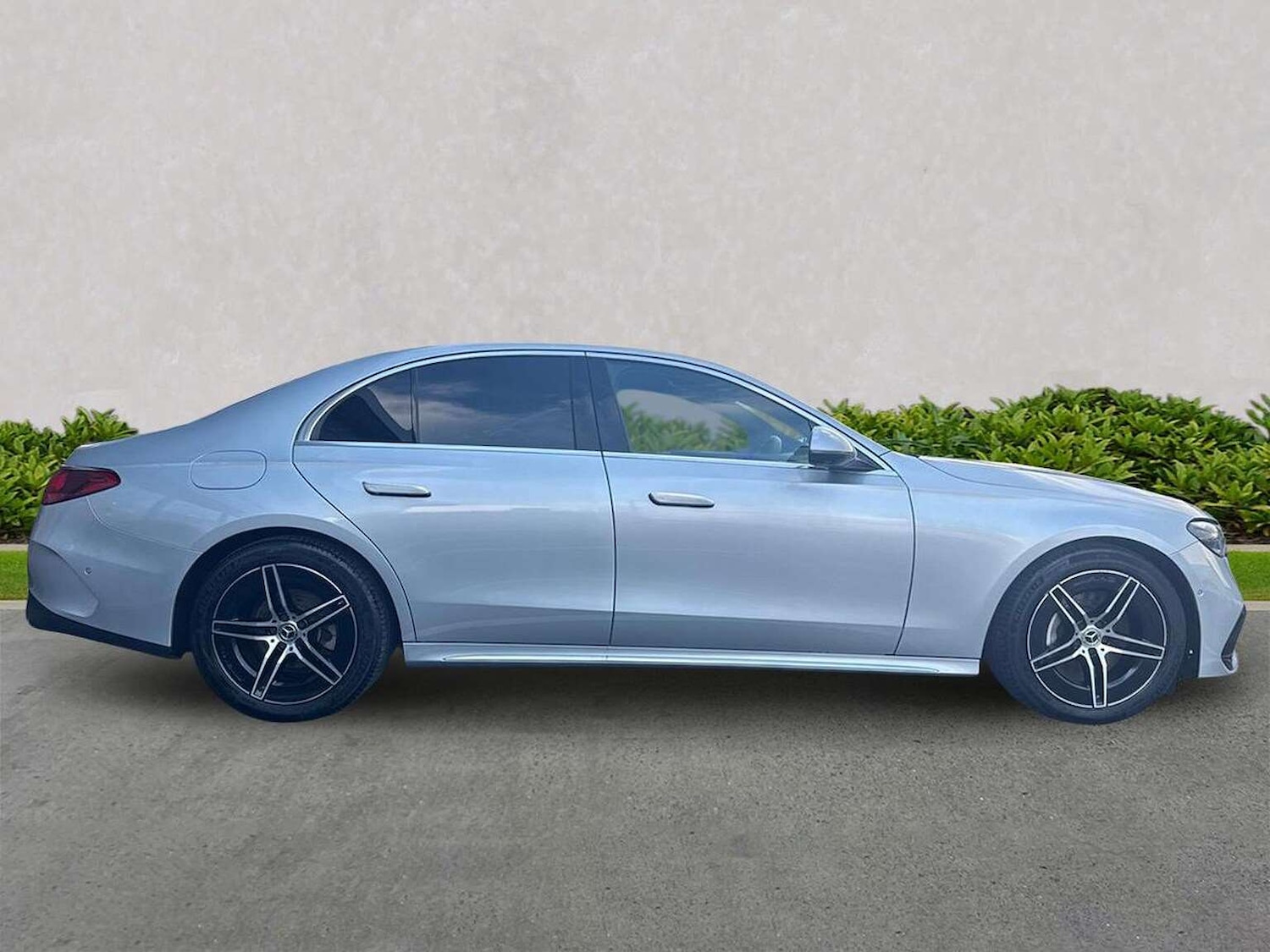 Used Mercedes-Benz E Class 2024 for sale - 77629392: Photo 3