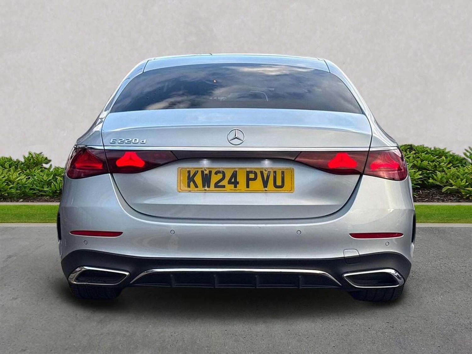 Used Mercedes-Benz E Class 2024 for sale - 77629392: Photo 4