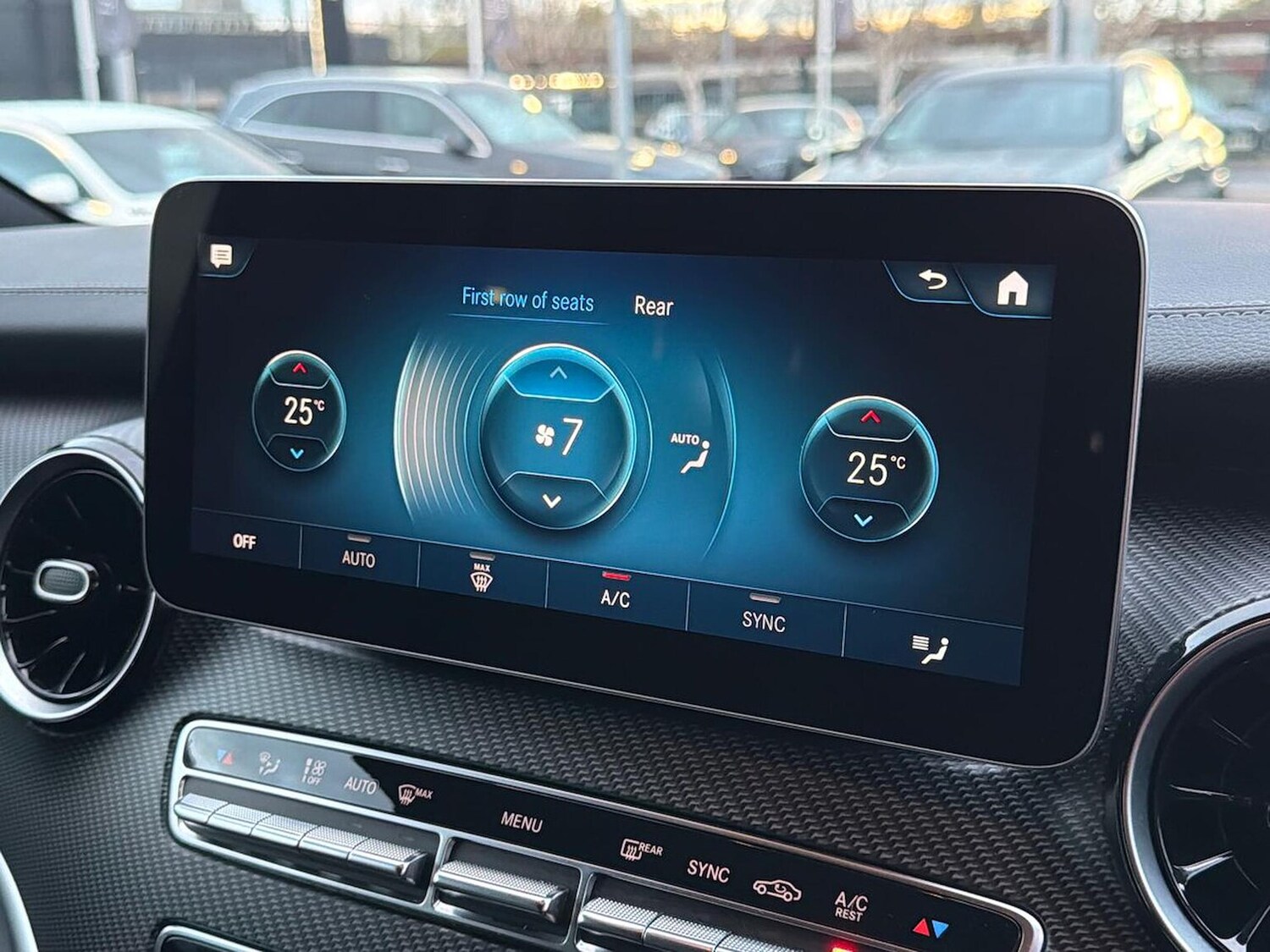 Used Mercedes-Benz V-Class 2024 for sale - 77488396: Photo 12