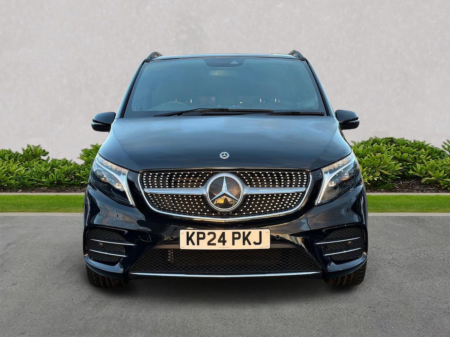 Used Mercedes-Benz V-Class 2024 for sale - 77488396: Photo 5