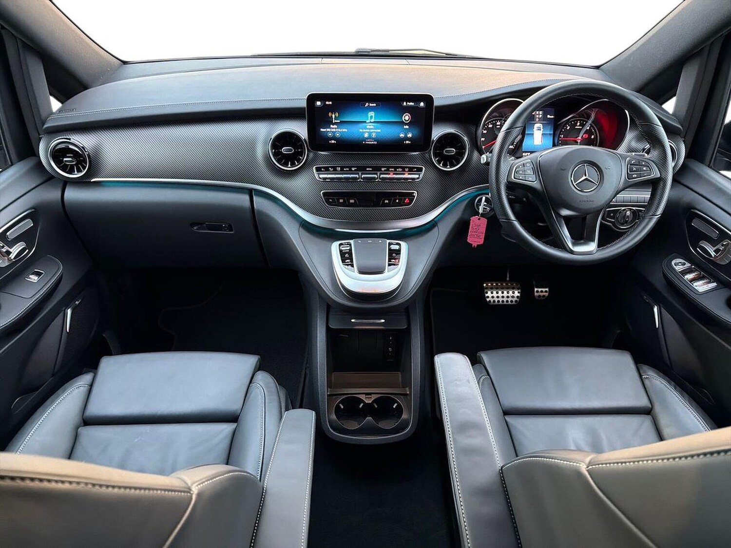 Used Mercedes-Benz V-Class 2024 for sale - 77488396: Photo 8