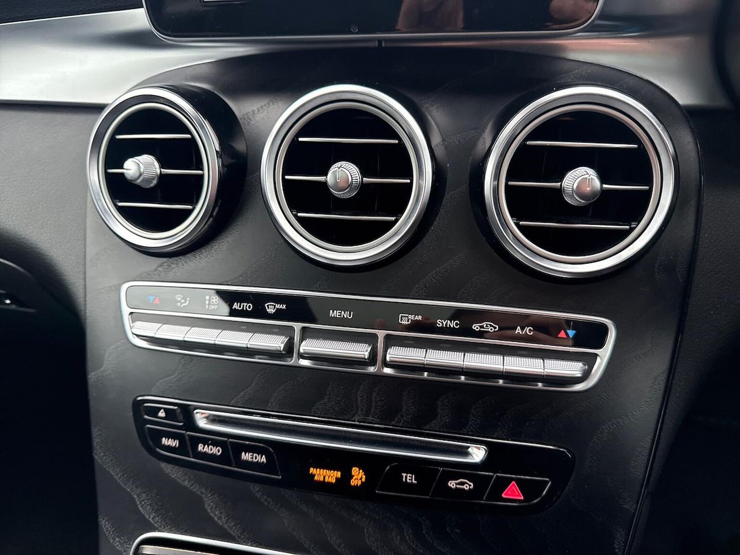 Used Mercedes-Benz GLC 2019 for sale - 76536607: Photo 12