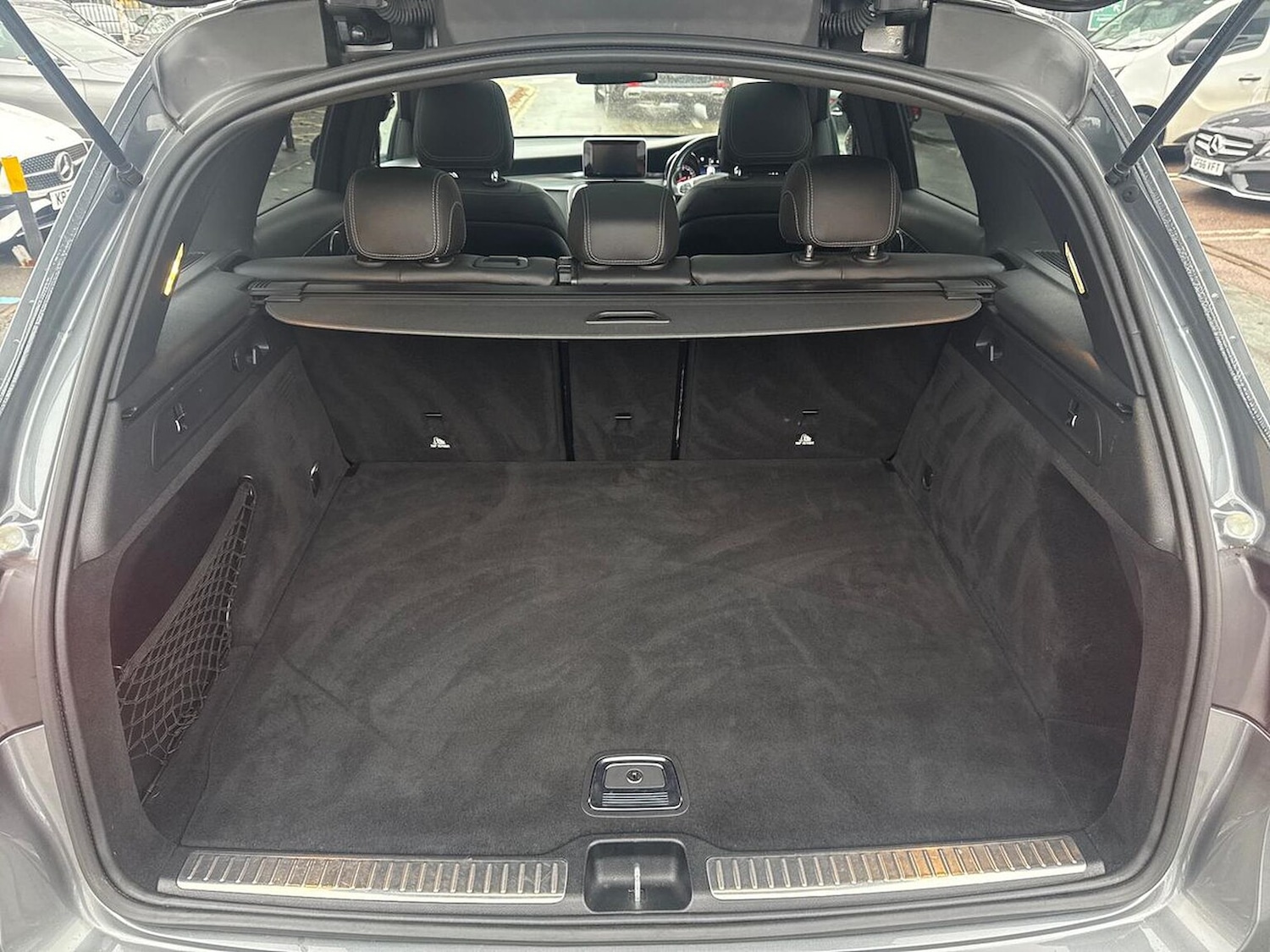 Used Mercedes-Benz GLC 2019 for sale - 76536607: Photo 17