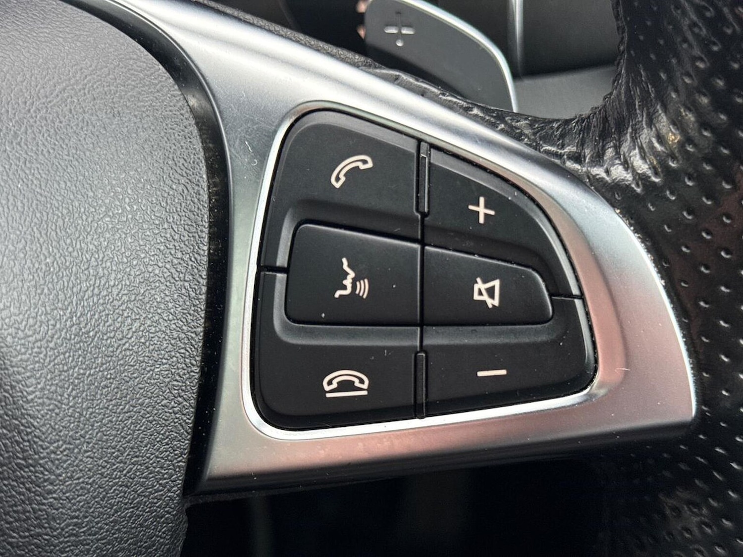 Used Mercedes-Benz GLC 2019 for sale - 76536607: Photo 27