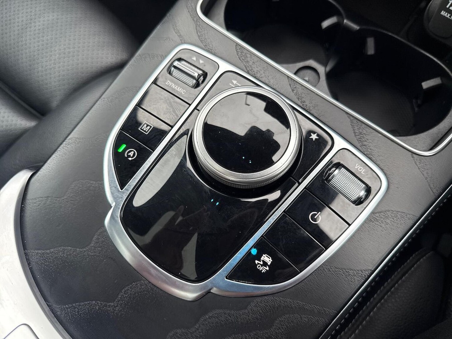 Used Mercedes-Benz GLC 2019 for sale - 76536607: Photo 32