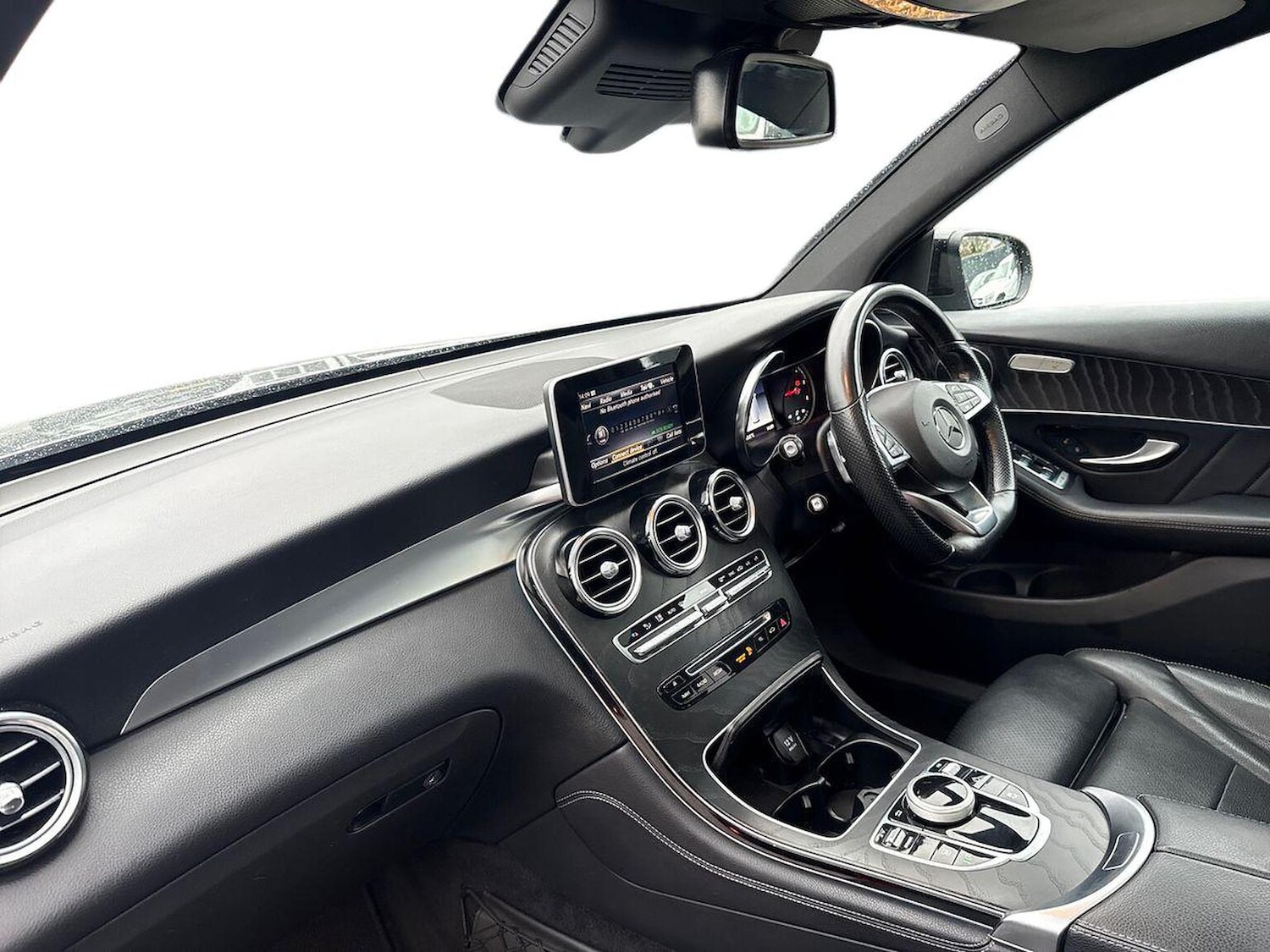 Used Mercedes-Benz GLC 2019 for sale - 76536607: Photo 7