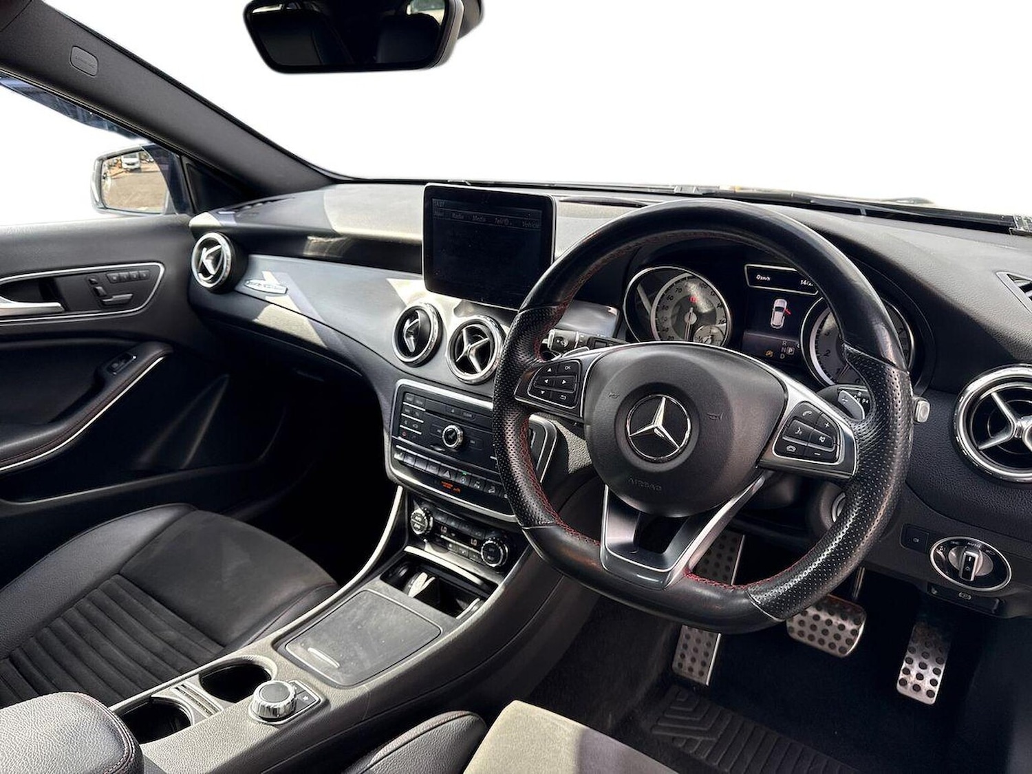 Used Mercedes-Benz GLA 2017 for sale - 75975346: Photo 15