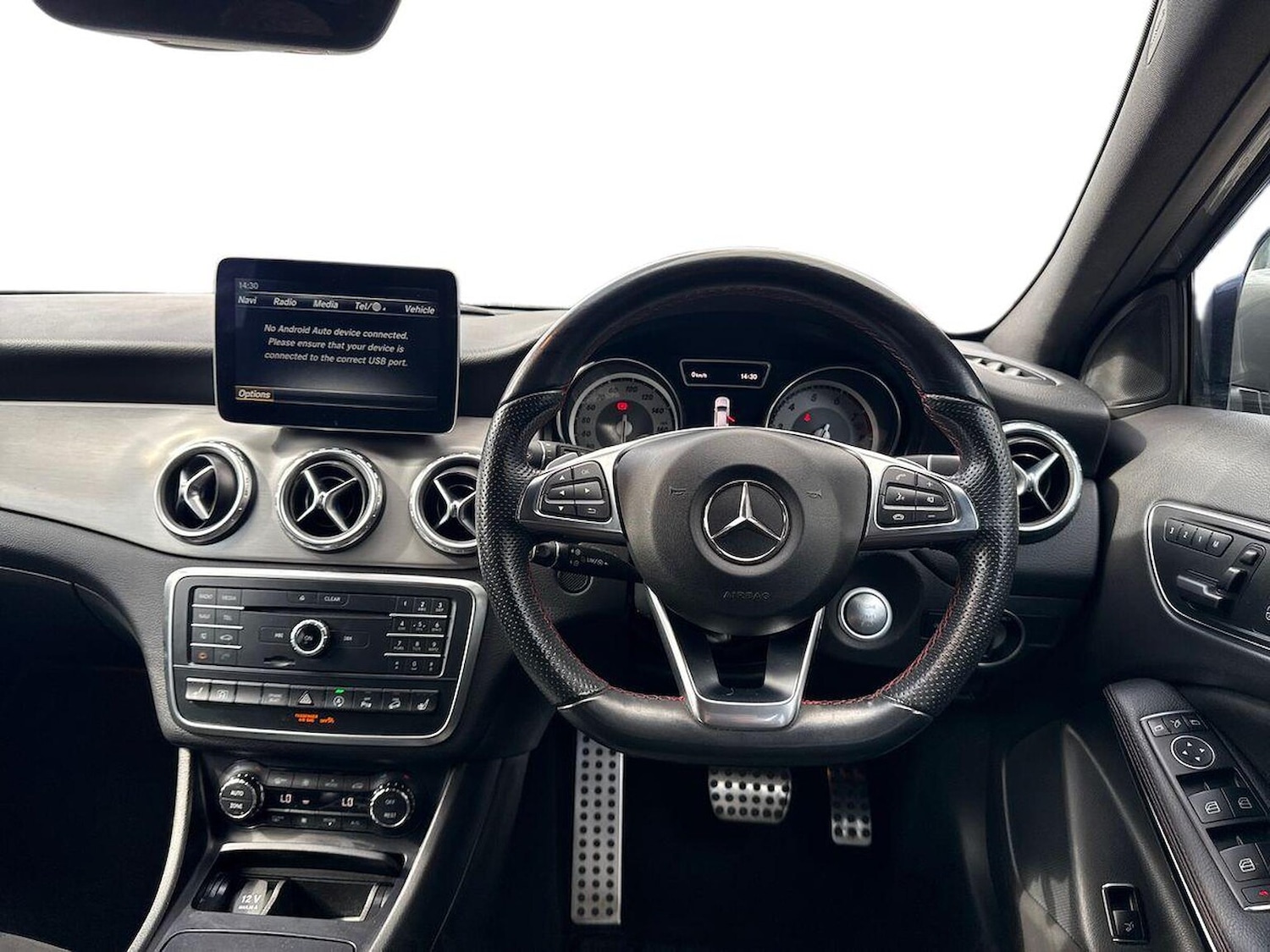 Used Mercedes-Benz GLA 2017 for sale - 75975346: Photo 9