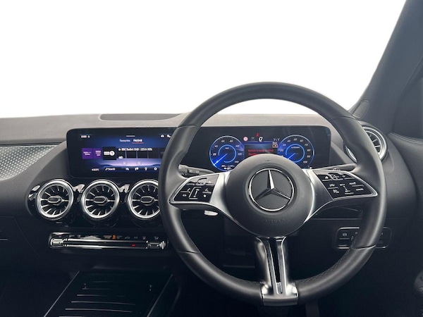 Used Mercedes-Benz EQA 2024 for sale - 76064374: Photo 9