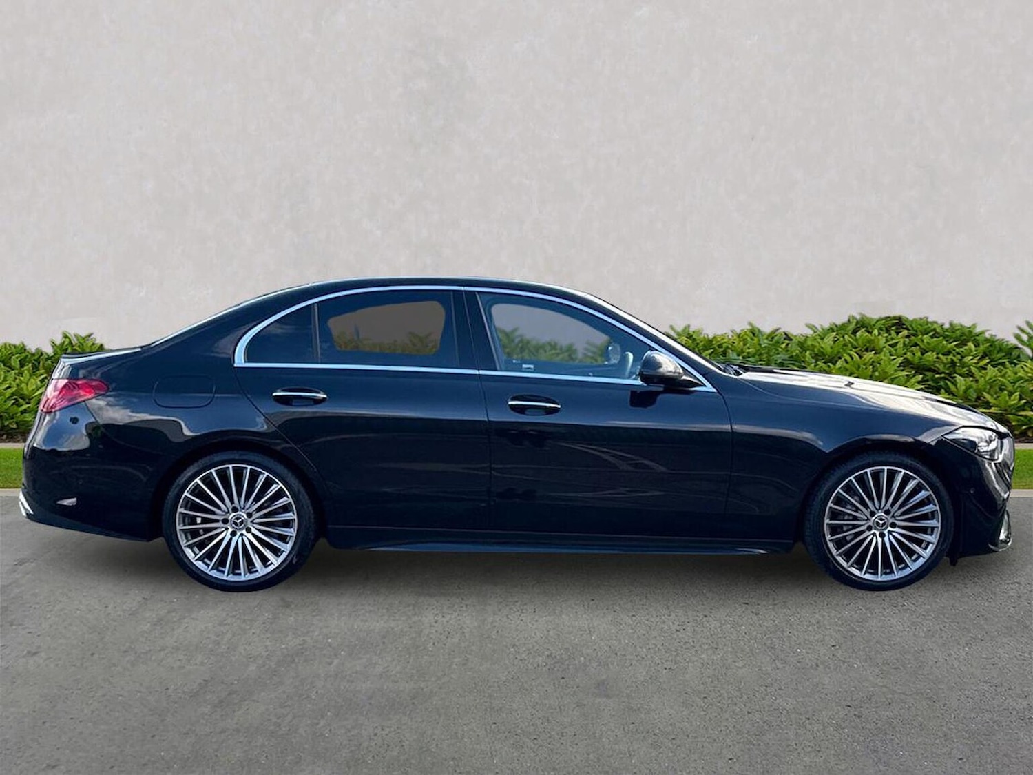 Used Mercedes-Benz C Class 2024 for sale - 76376807: Photo 3