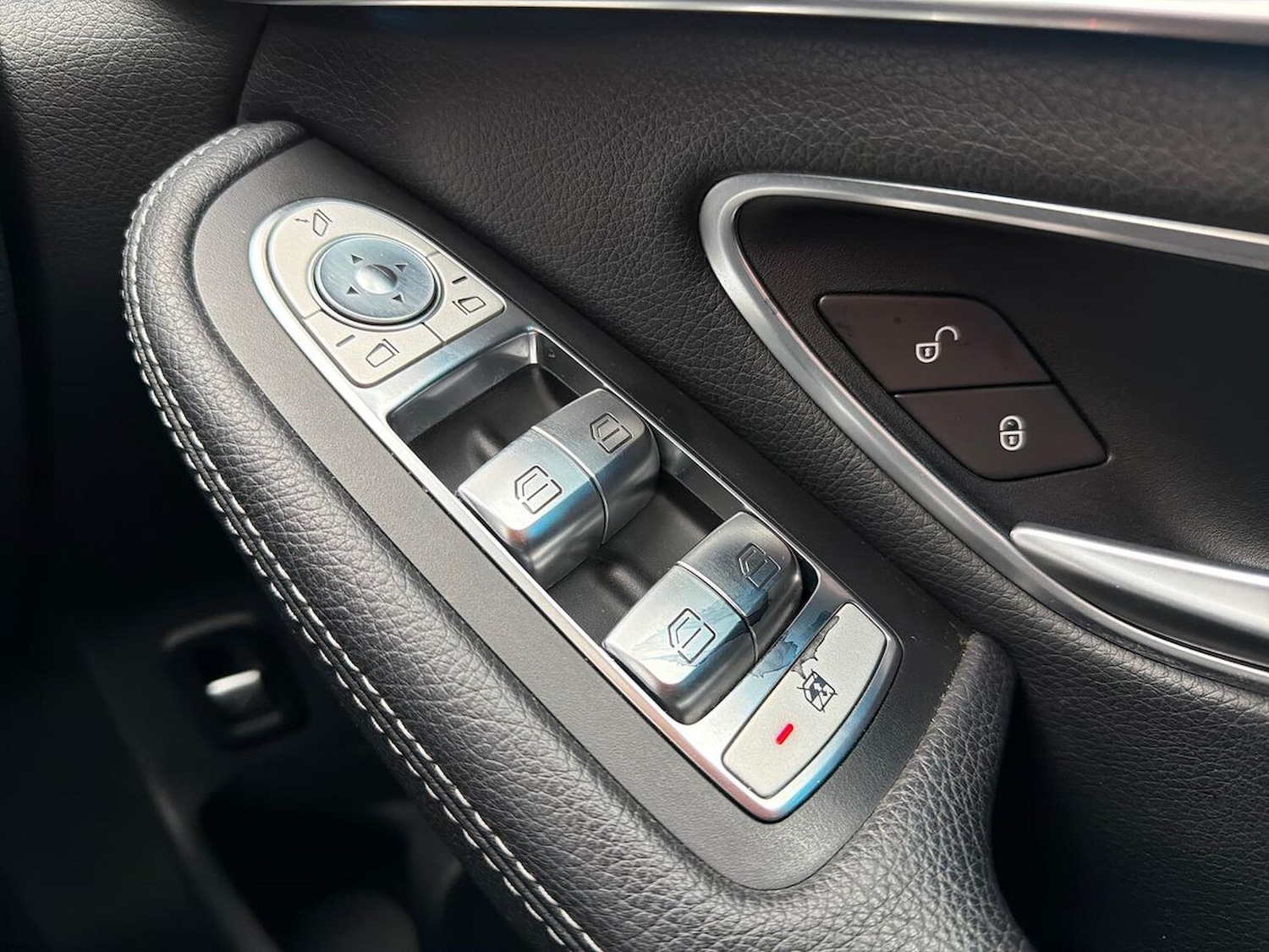 Used Mercedes-Benz GLC 2017 for sale - 76403418: Photo 21