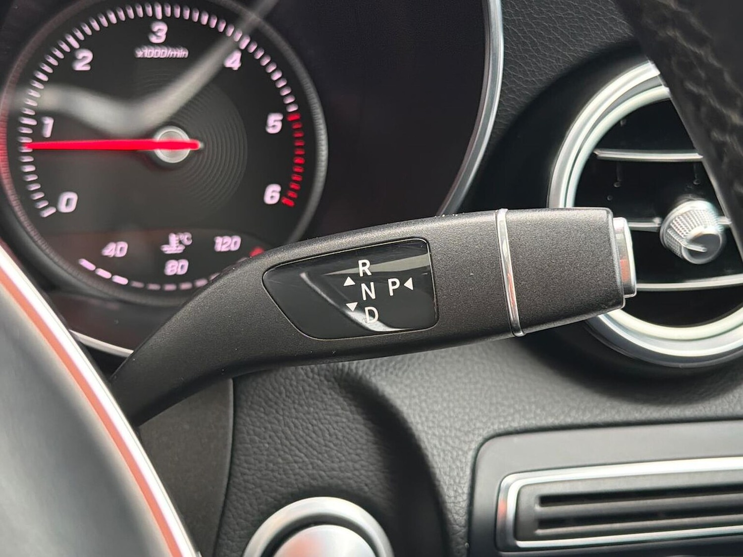 Used Mercedes-Benz GLC 2017 for sale - 76403418: Photo 29