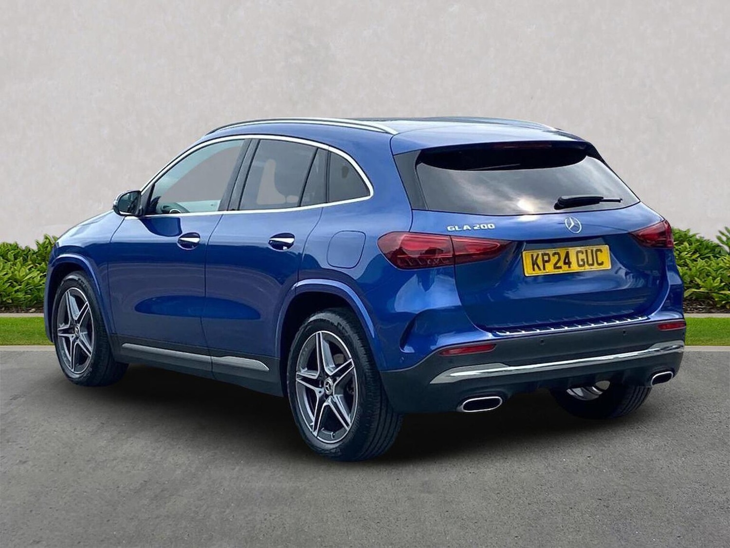 Used Mercedes-Benz GLA 2024 for sale - 76114380: Photo 2