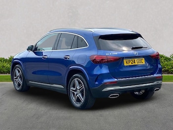 Used Mercedes-Benz GLA 2024 for sale - 76114380: Photo 2