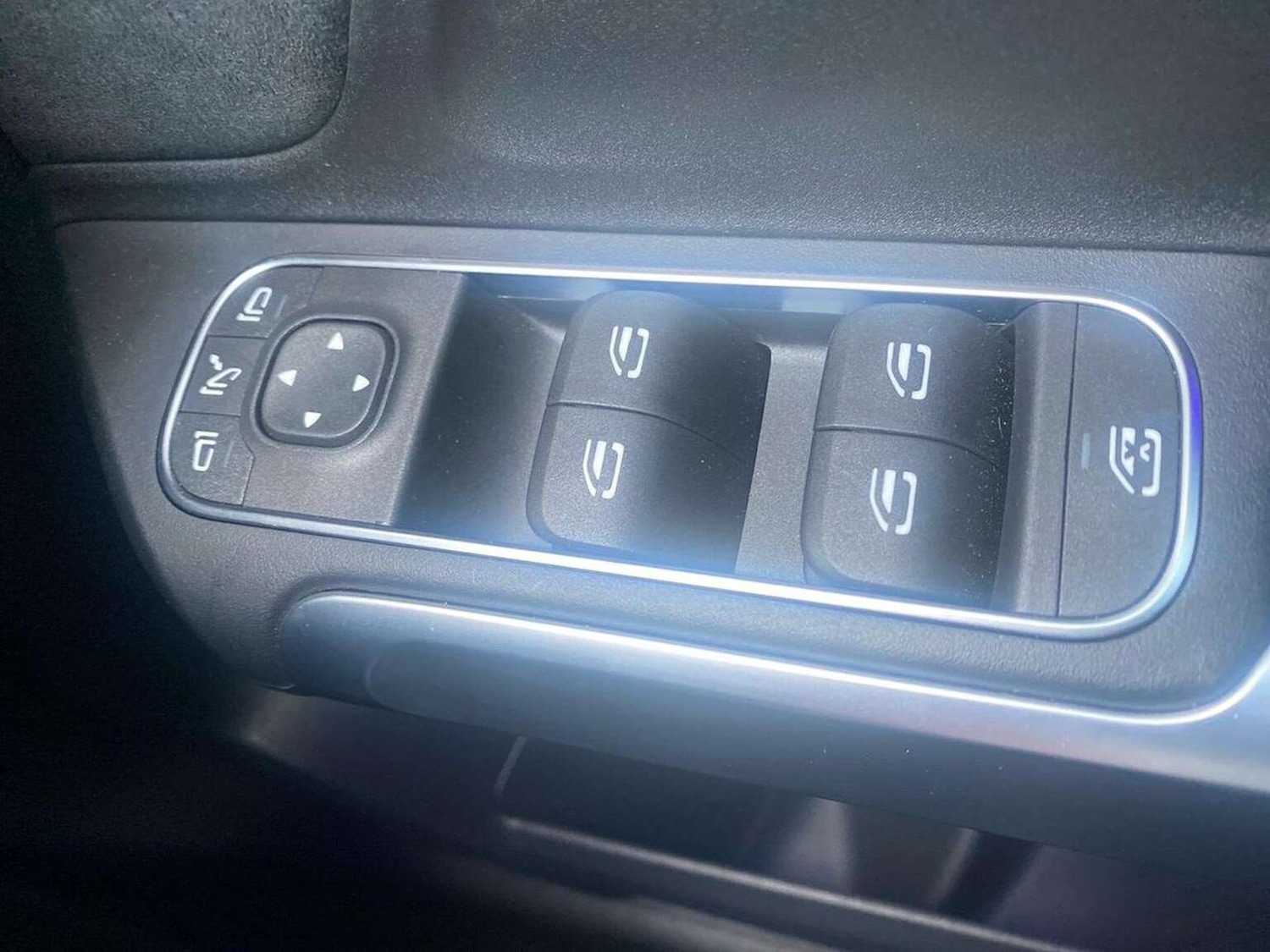 Used Mercedes-Benz EQB 2024 for sale - 77629400: Photo 21