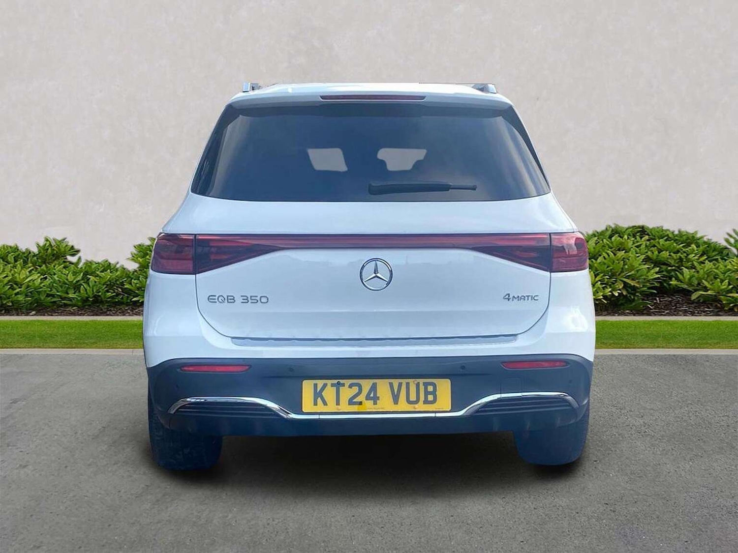 Used Mercedes-Benz EQB 2024 for sale - 77629400: Photo 4