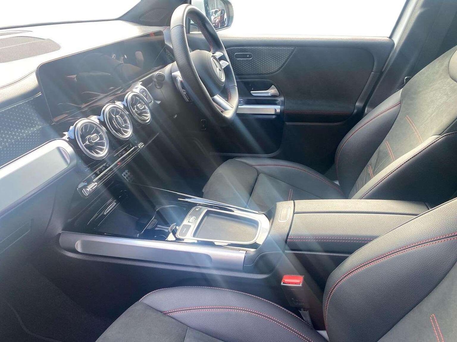 Used Mercedes-Benz EQB 2024 for sale - 77629400: Photo 7