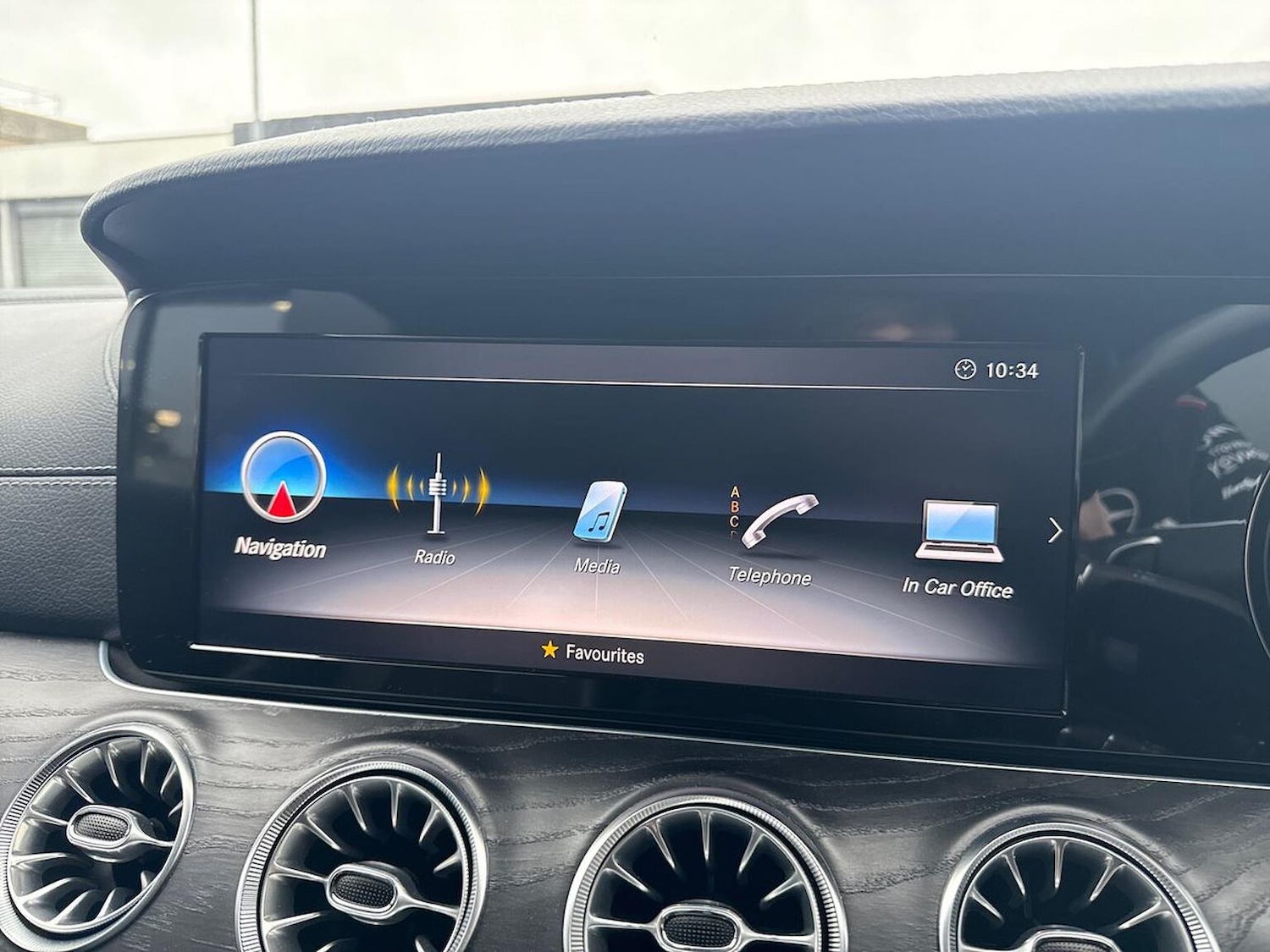 Used Mercedes-Benz E Class 2018 for sale - 76638908: Photo 11